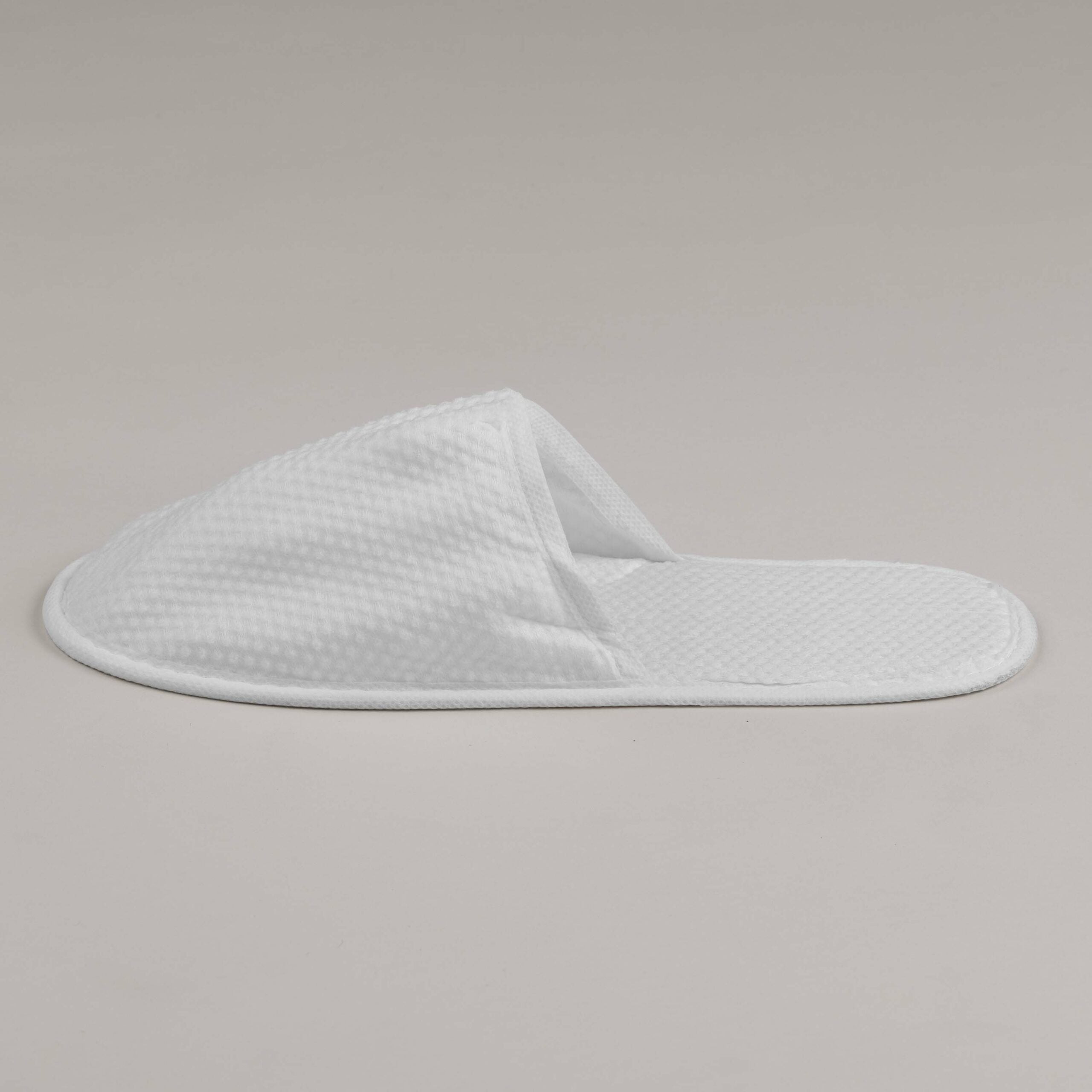 Hotelové pantofle EKO Natural bílé zavřené