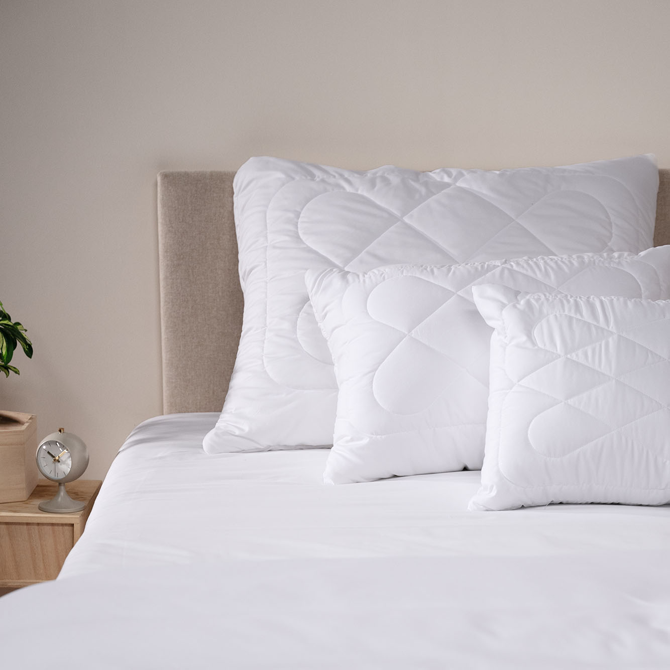 Polštář Luxus plus Alaska zip 700g 50x70cm